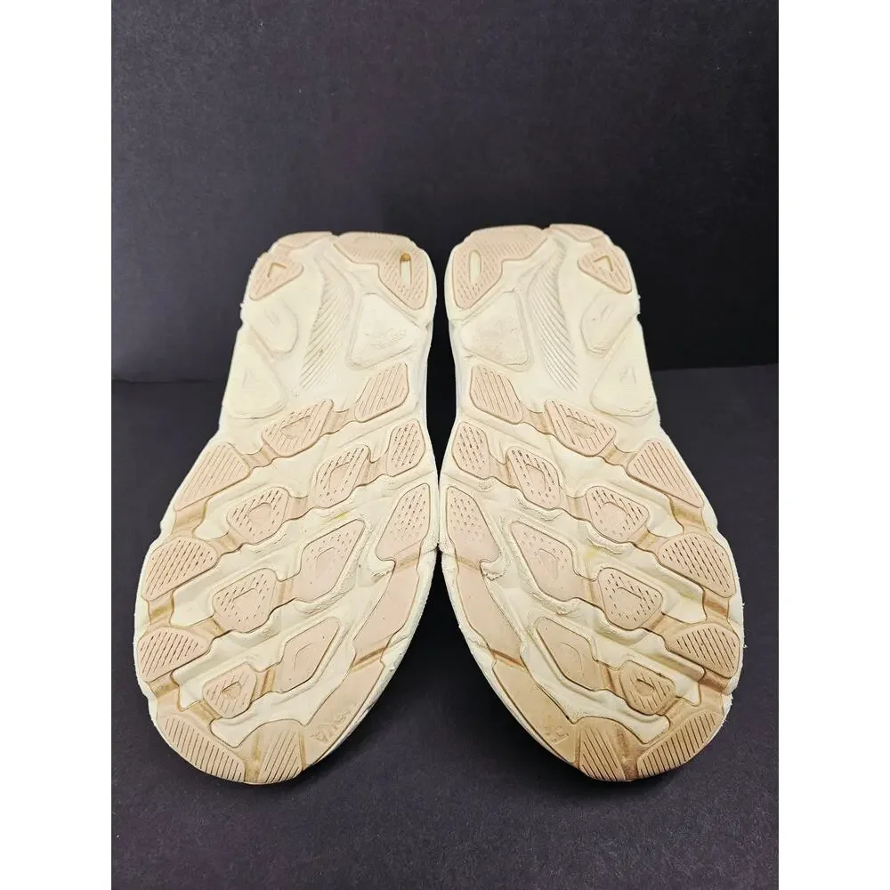 Hoka Women 8 Comfy footwear